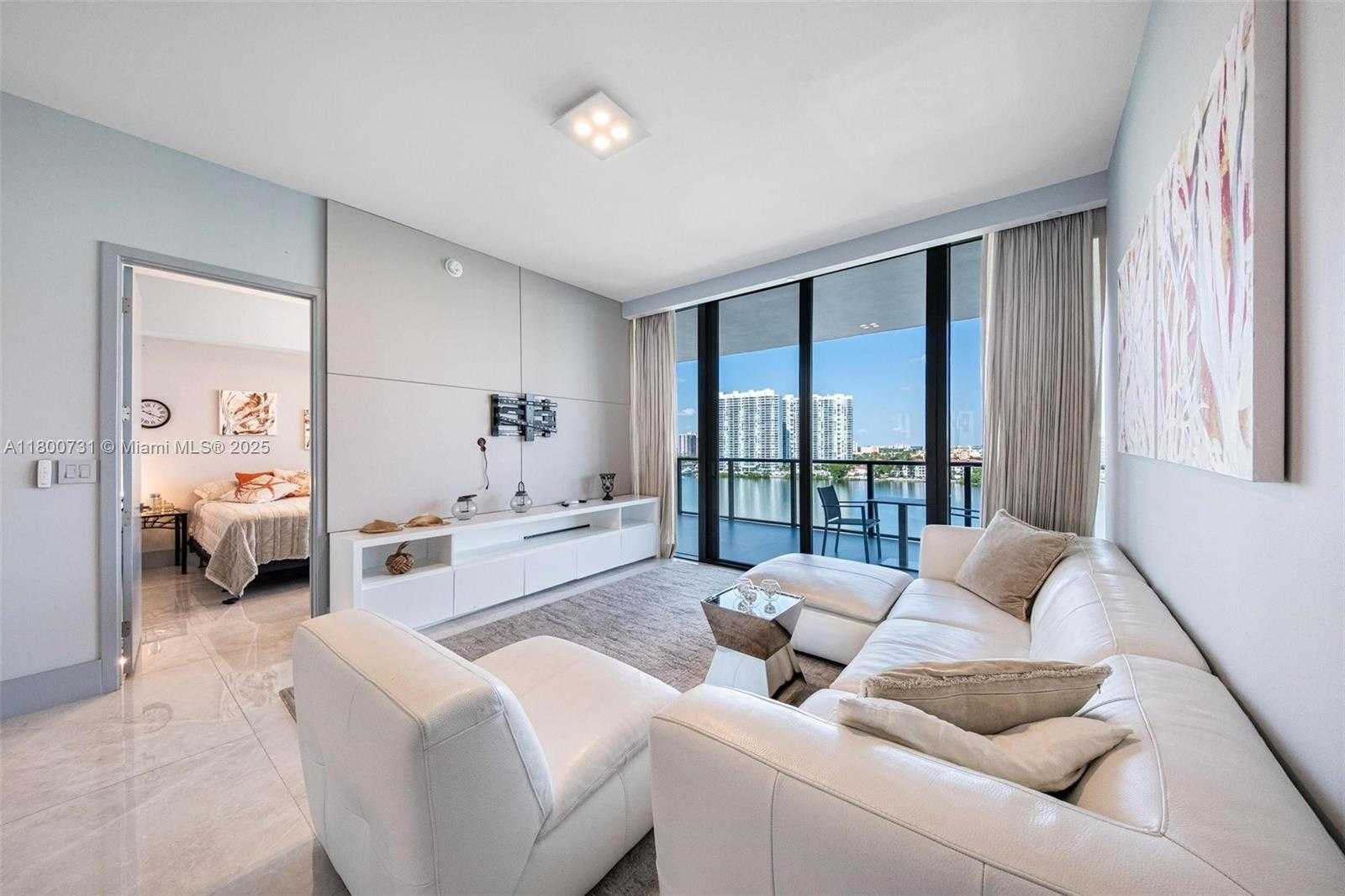 Small Image of 5500 Island Estates Dr, Aventura, FL 33160, USA Number 14
