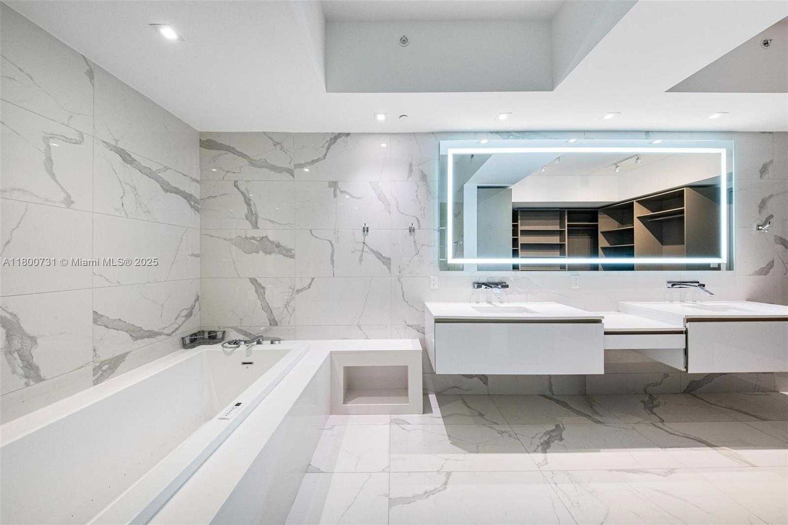 Small Image of 5500 Island Estates Dr, Aventura, FL 33160, USA Number 21