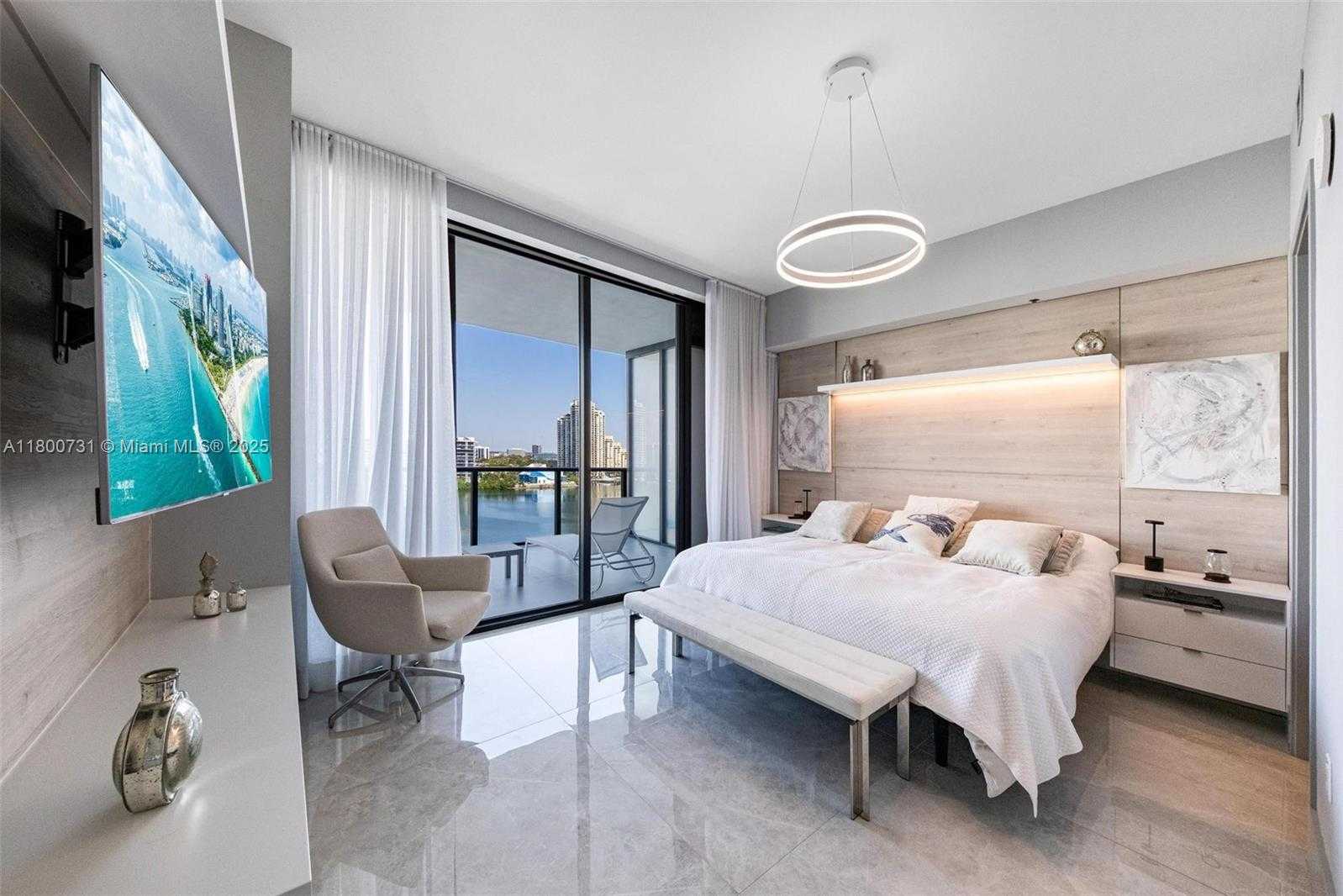 Small Image of 5500 Island Estates Dr, Aventura, FL 33160, USA Number 23