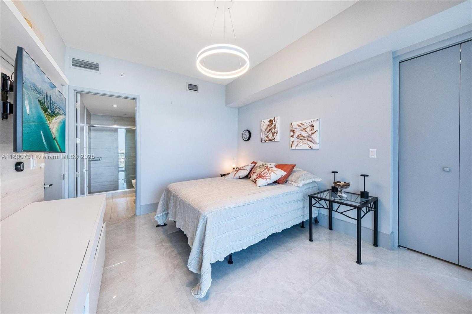 Small Image of 5500 Island Estates Dr, Aventura, FL 33160, USA Number 29