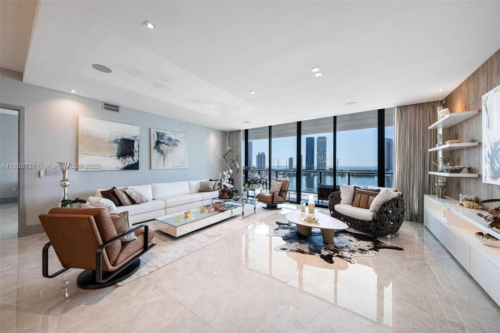 Small Image of 5500 Island Estates Dr, Aventura, FL 33160, USA Number 3