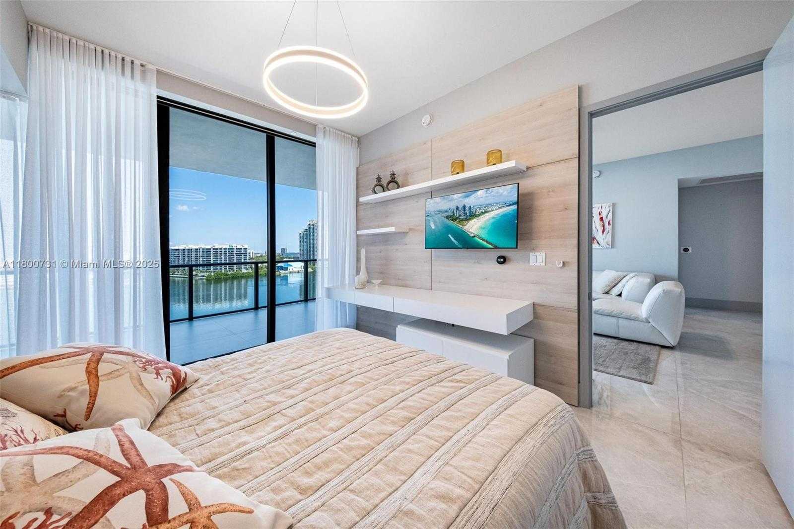 Small Image of 5500 Island Estates Dr, Aventura, FL 33160, USA Number 32