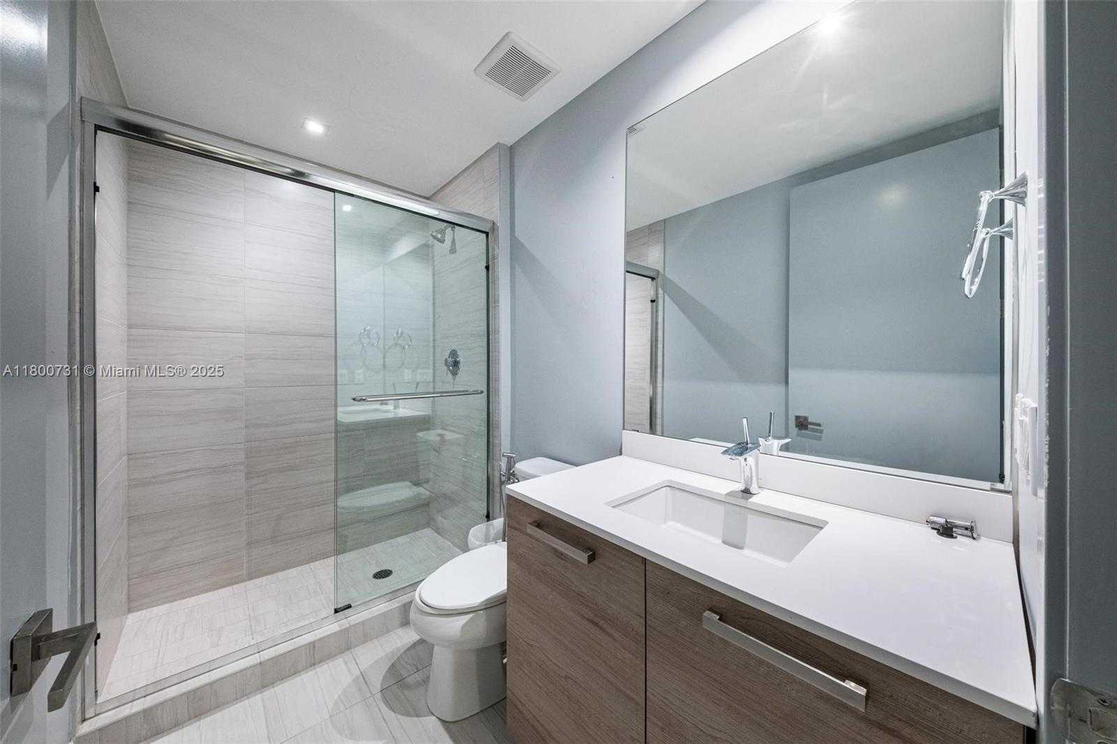 Small Image of 5500 Island Estates Dr, Aventura, FL 33160, USA Number 44