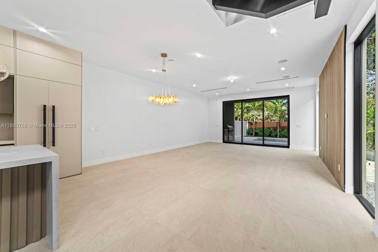 Small Image of 1812 MIAMI RD #B, Fort Lauderdale Number 10