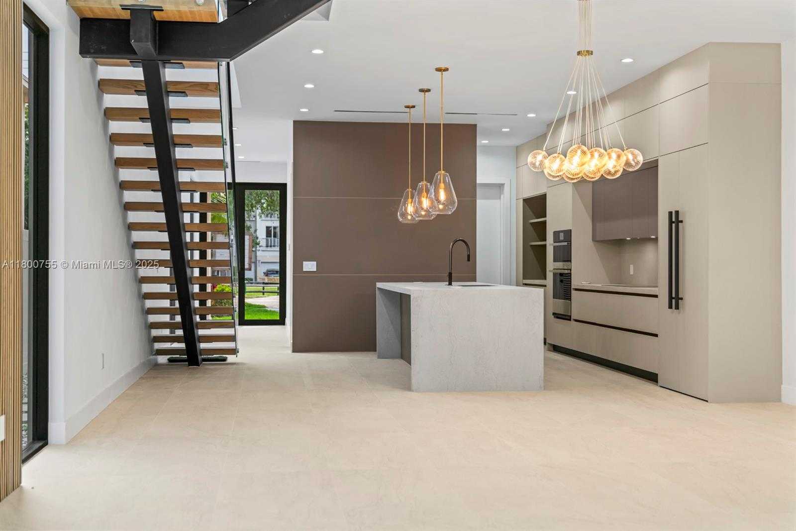 Small Image of 1812 MIAMI RD #B, Fort Lauderdale Number 11