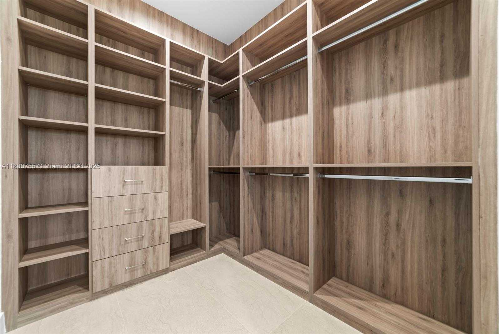 Small Image of 1812 MIAMI RD #B, Fort Lauderdale Number 19