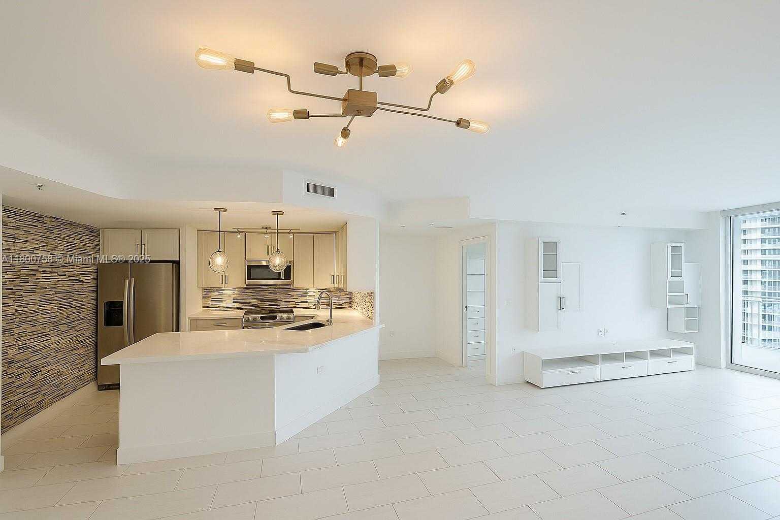 Small Image of 801 BRICKELL KEY BLVD #908, Miami Number 2
