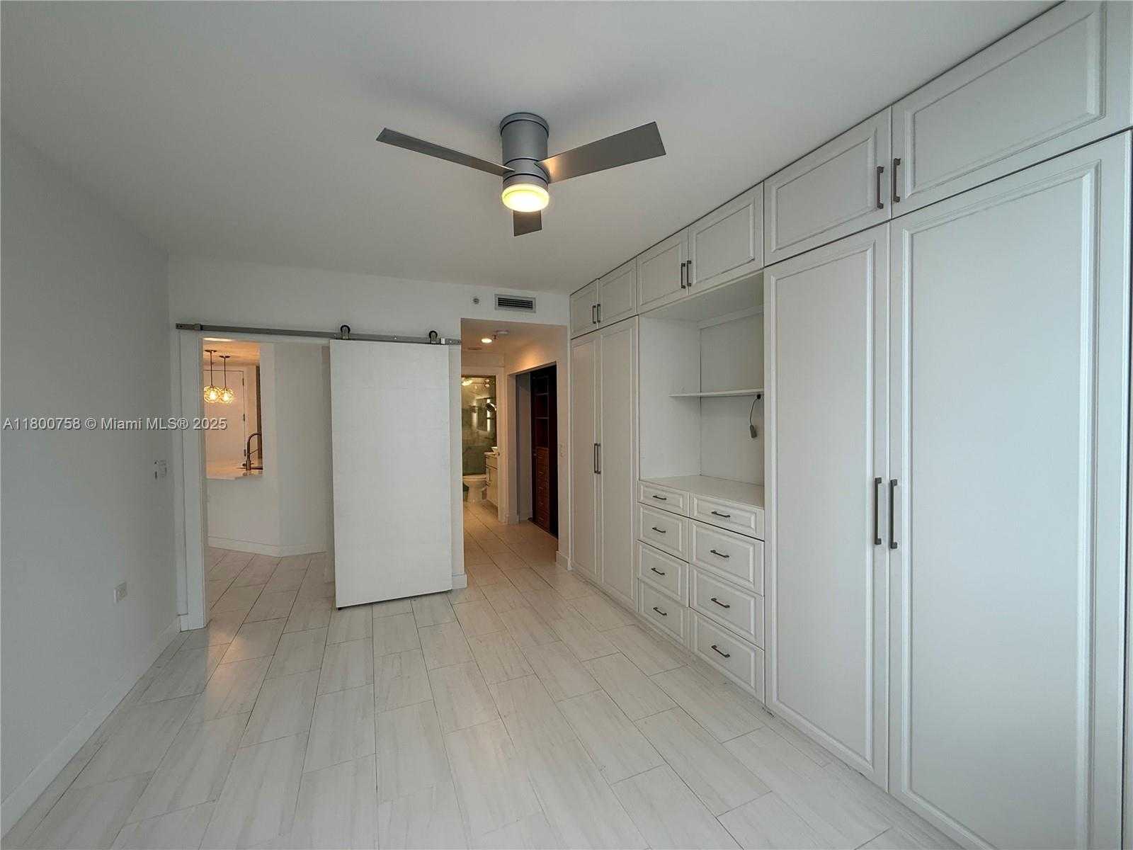 Small Image of 801 BRICKELL KEY BLVD #908, Miami Number 3