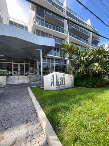 Small Image of 9940 WEST BAY HARBOR DR #3A-N, Bay Harbor Islands Number 4