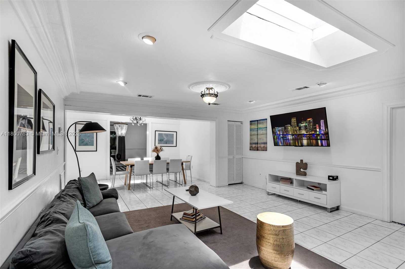 Small Image of 520 SOUTH WEST 22ND RD, Miami Number 23