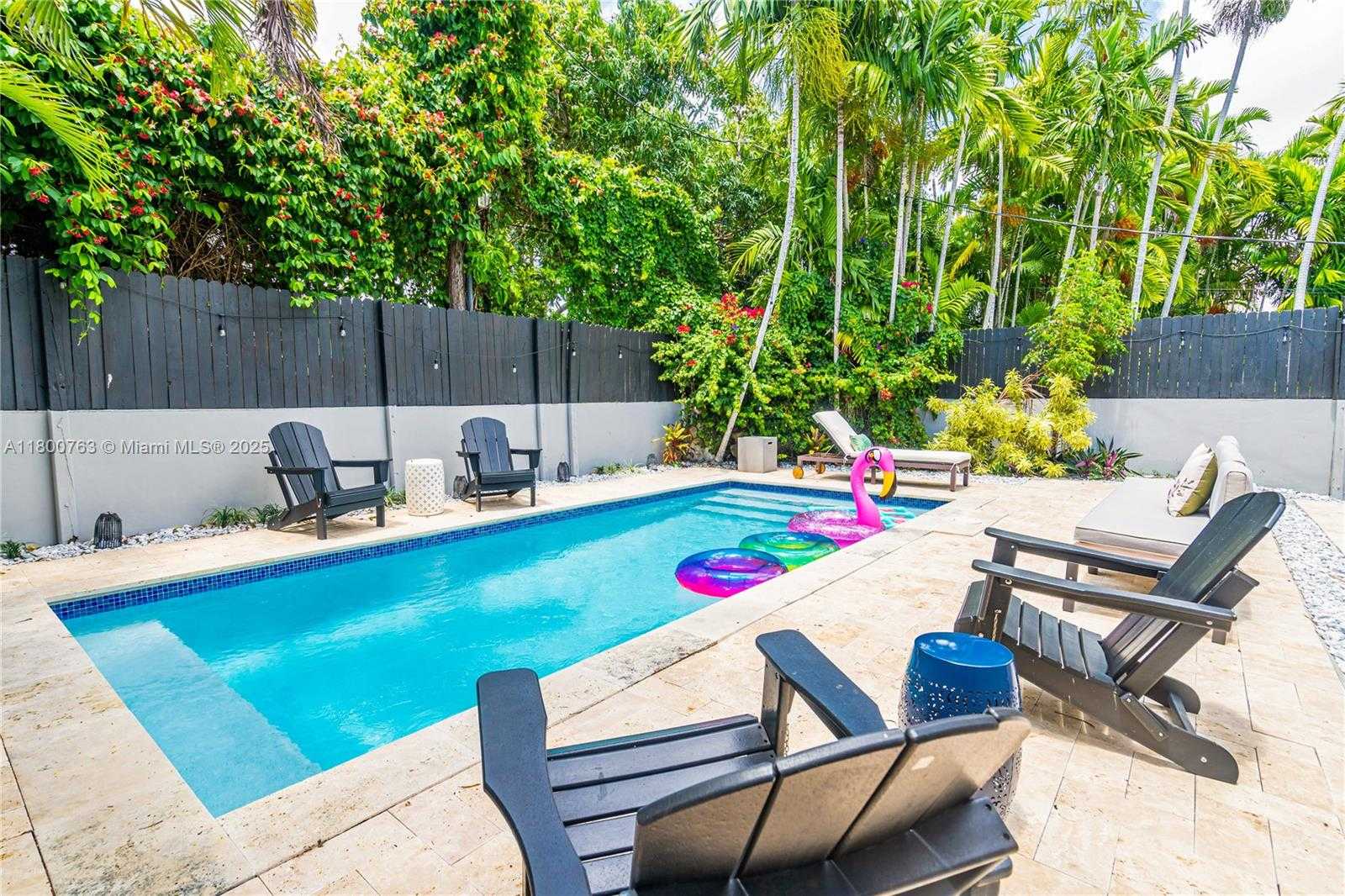 Small Image of 520 SOUTH WEST 22ND RD, Miami Number 3