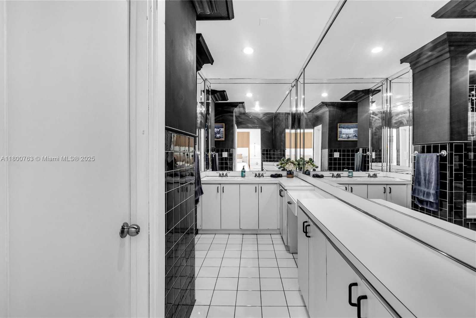 Small Image of 520 SOUTH WEST 22ND RD, Miami Number 35
