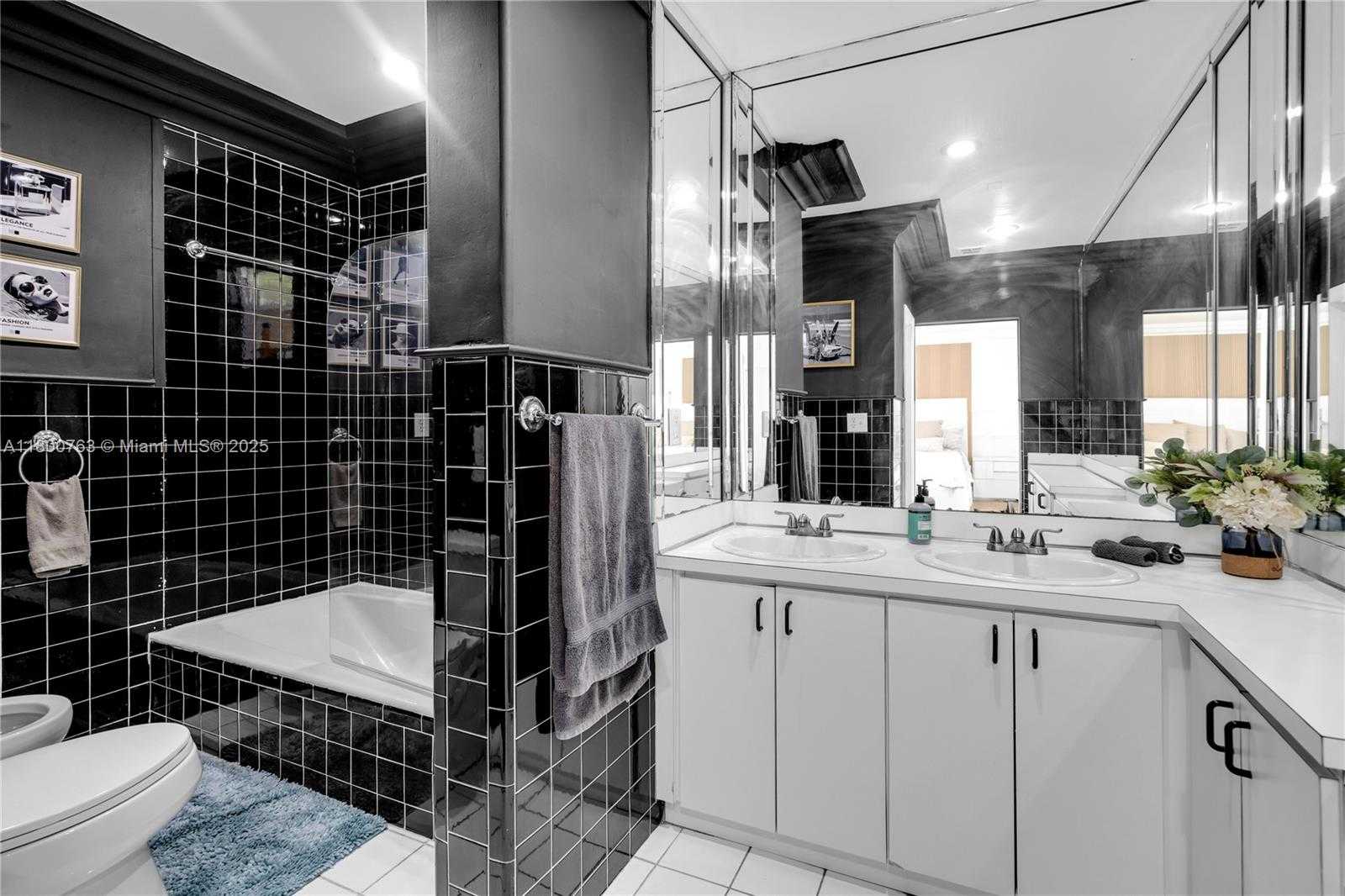 Small Image of 520 SOUTH WEST 22ND RD, Miami Number 36