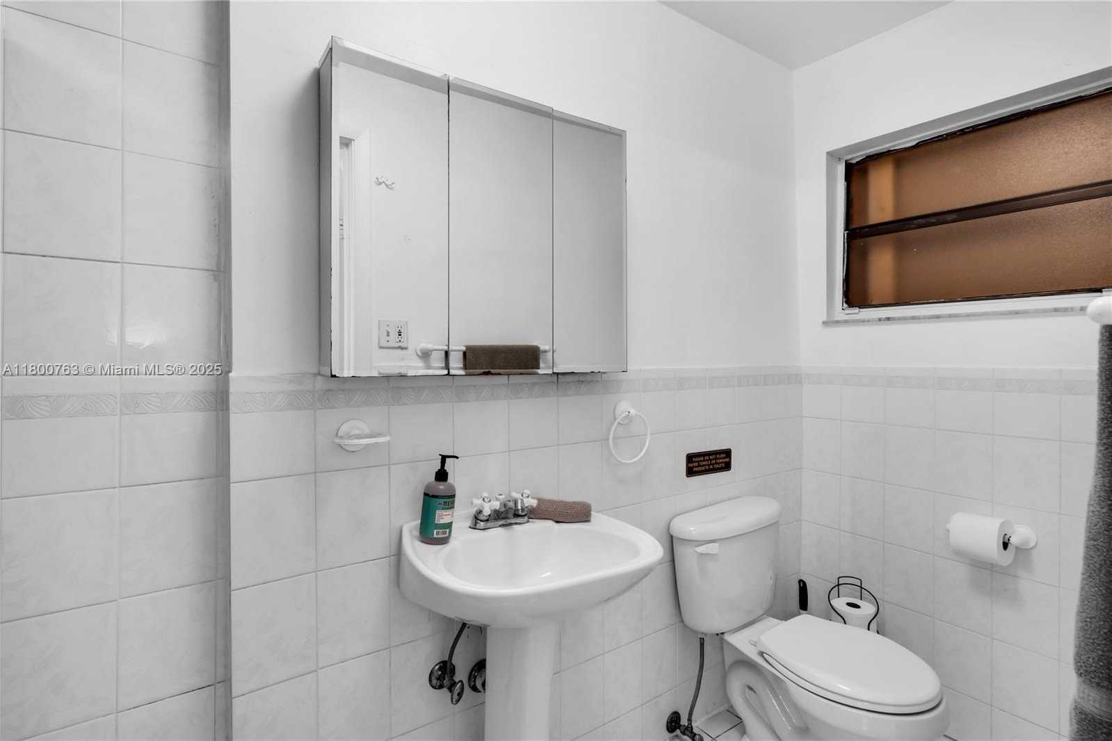 Small Image of 520 SOUTH WEST 22ND RD, Miami Number 50