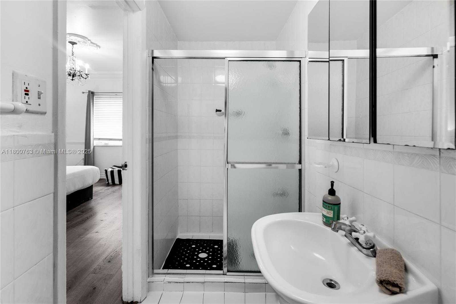 Small Image of 520 SOUTH WEST 22ND RD, Miami Number 51