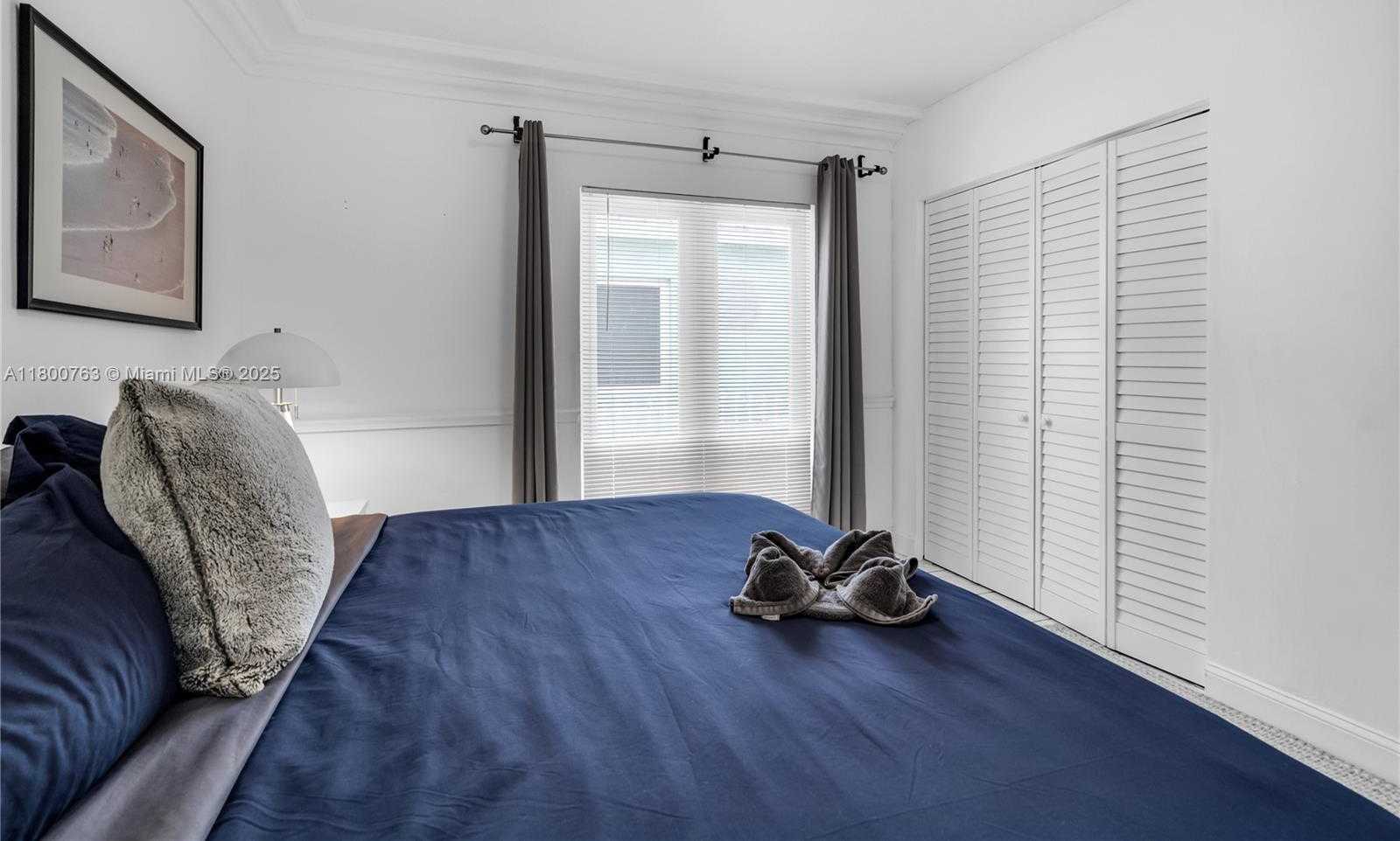 Small Image of 520 SOUTH WEST 22ND RD, Miami Number 55
