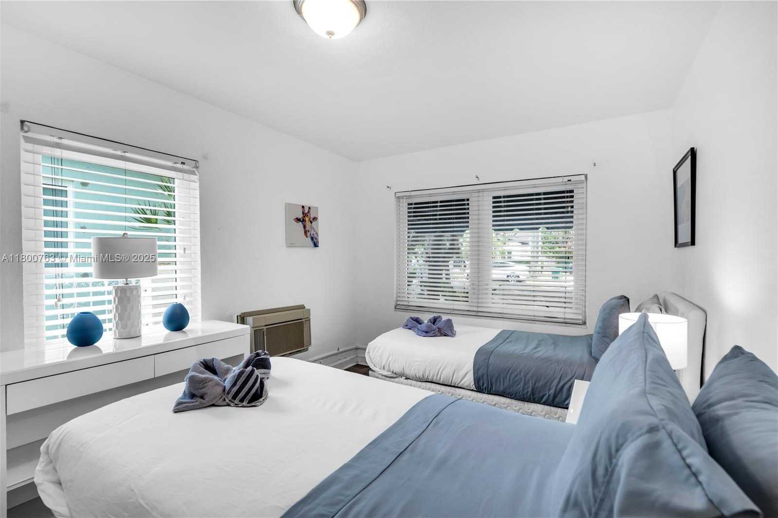 Small Image of 520 SOUTH WEST 22ND RD, Miami Number 56