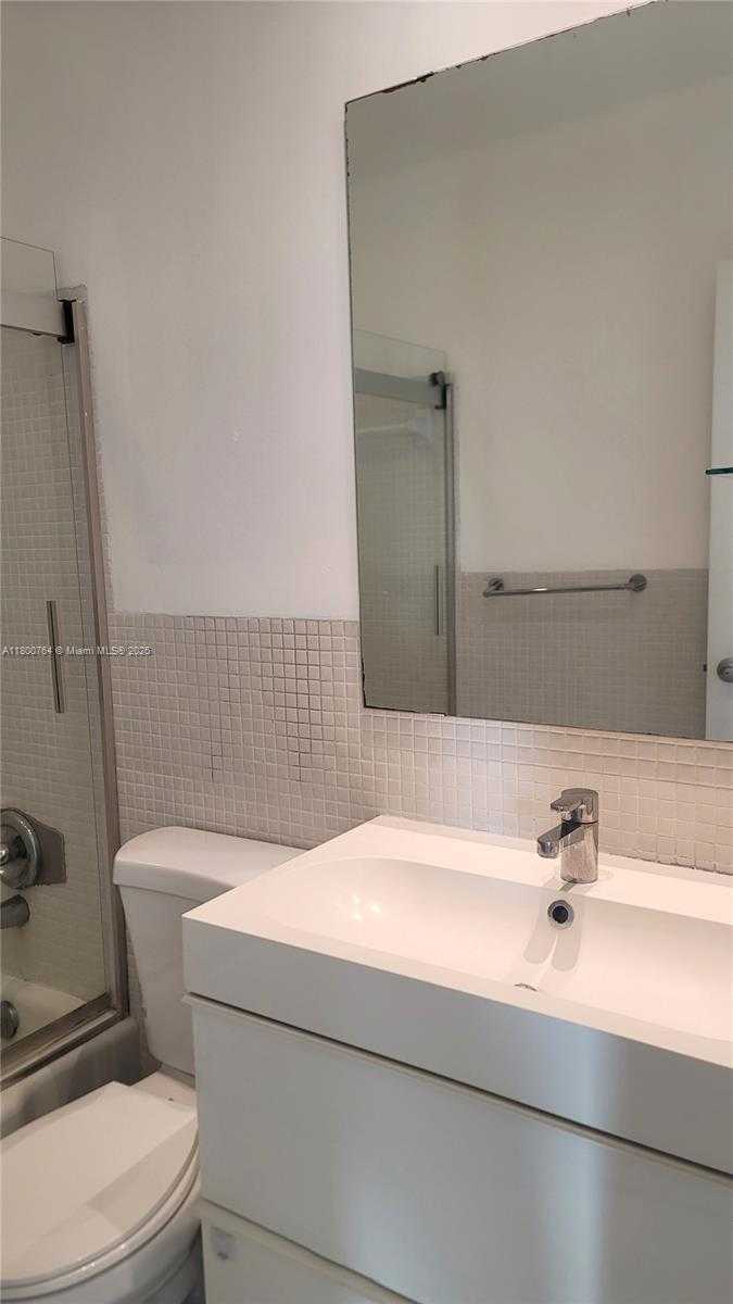 Small Image of 2451 BRICKELL AVE #10P, Miami Number 13