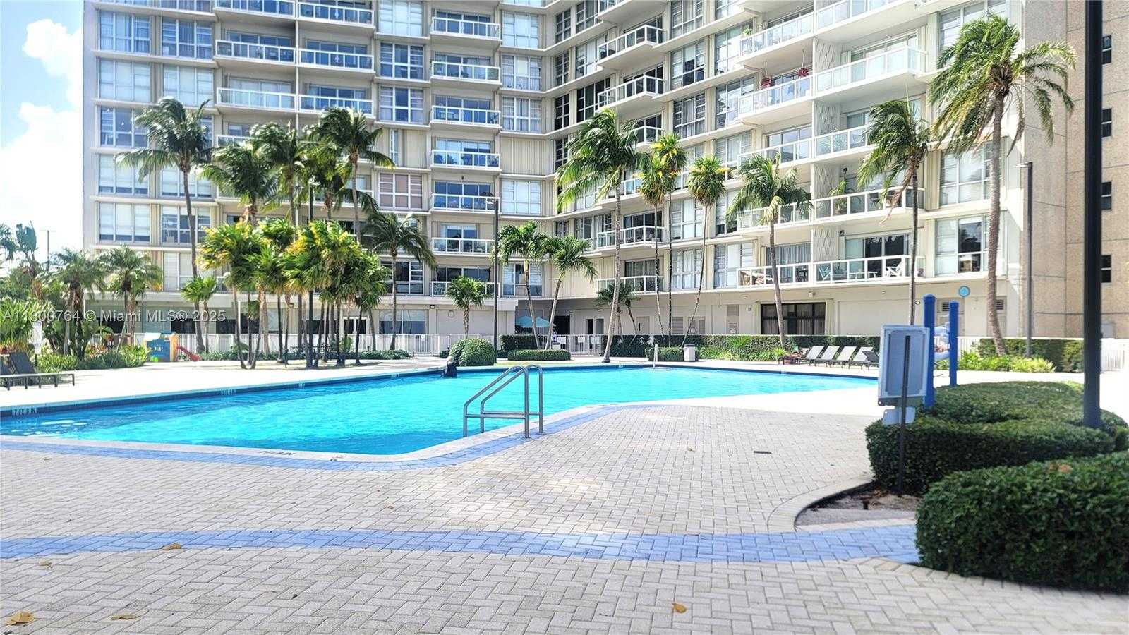Small Image of 2451 BRICKELL AVE #10P, Miami Number 19