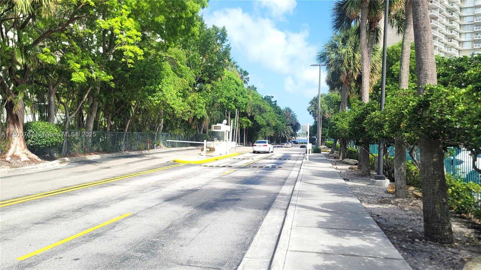 Small Image of 2451 BRICKELL AVE #10P, Miami Number 34