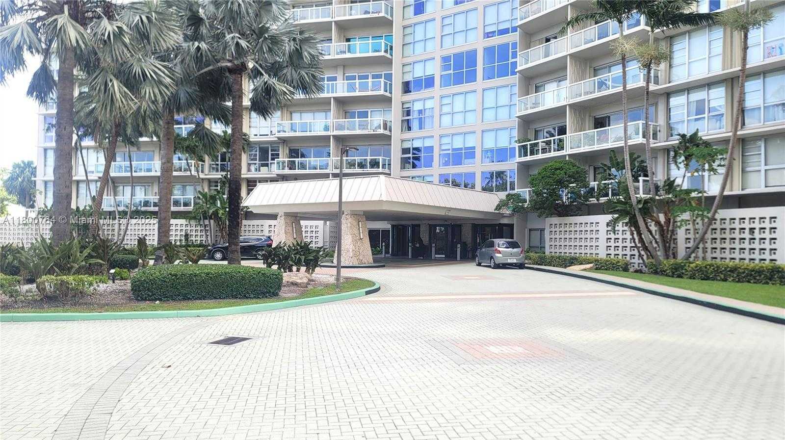 Small Image of 2451 BRICKELL AVE #10P, Miami Number 35