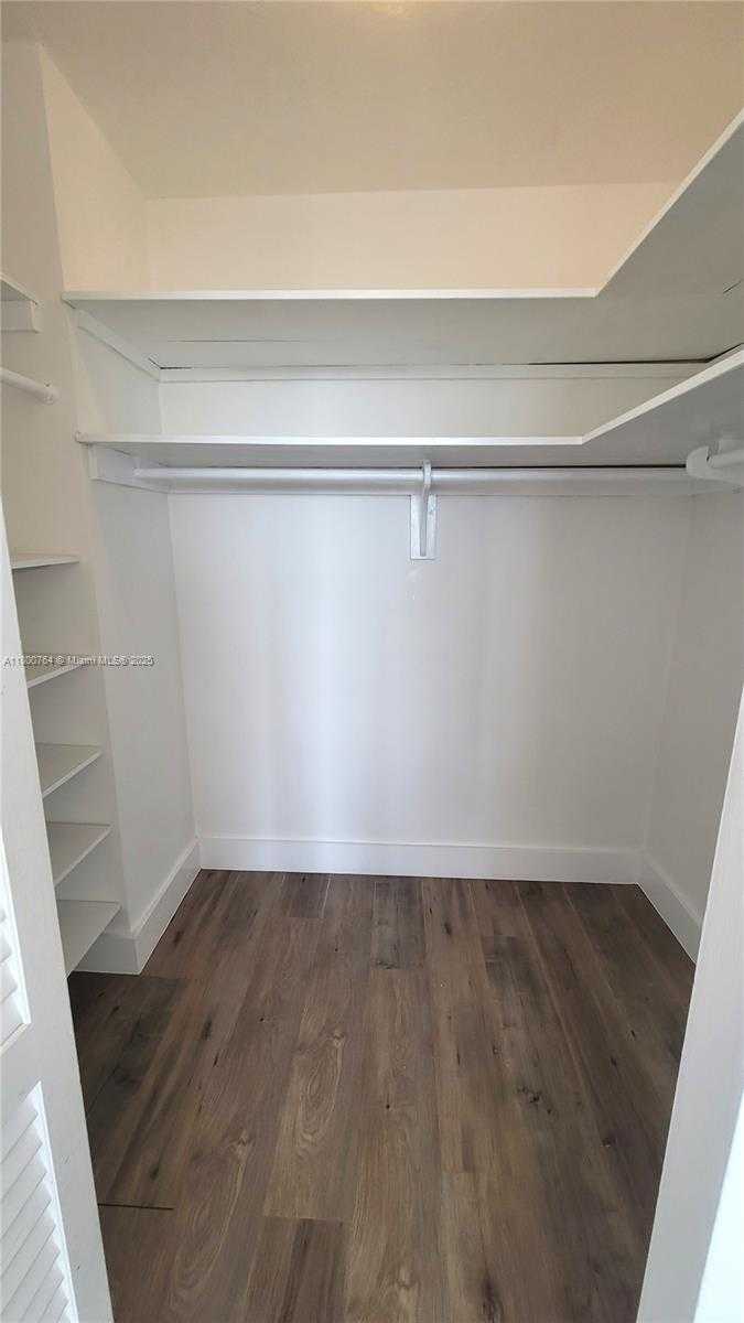 Small Image of 2451 BRICKELL AVE #10P, Miami Number 9