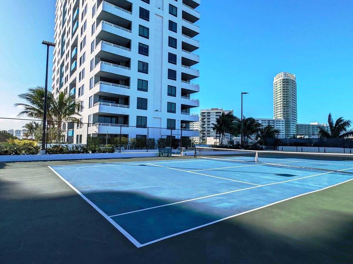 Small Image of 1330 WEST AVE #1613, Miami Beach Number 13