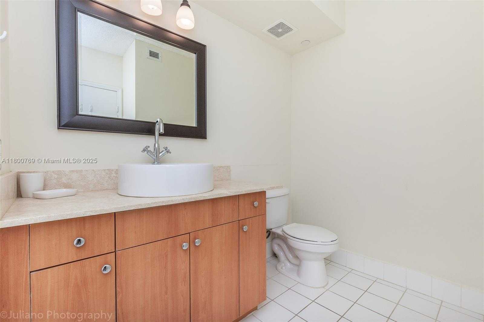 Small Image of 1330 WEST AVE #1613, Miami Beach Number 8