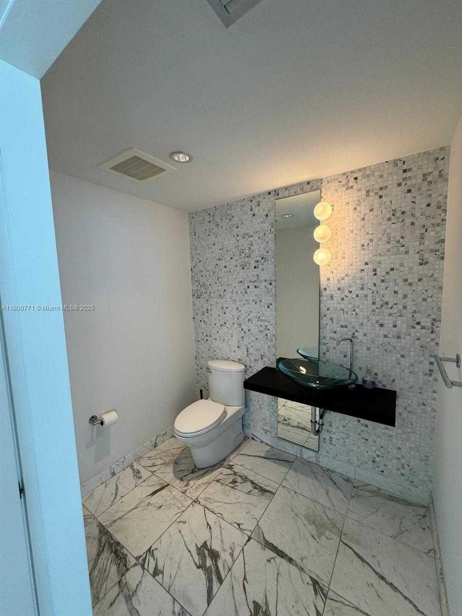 Small Image of 200 #1101, Miami Number 9