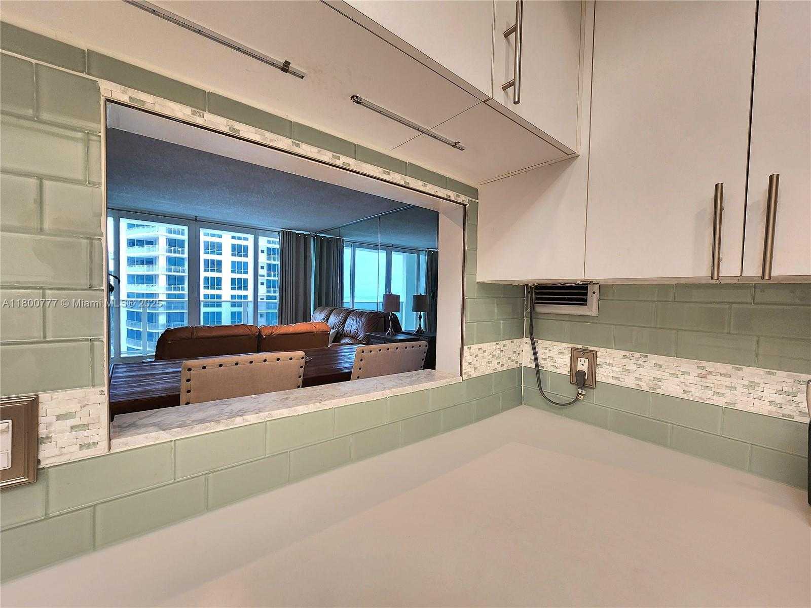 Small Image of 3505 SOUTH OCEAN DR #815, Hollywood Number 11