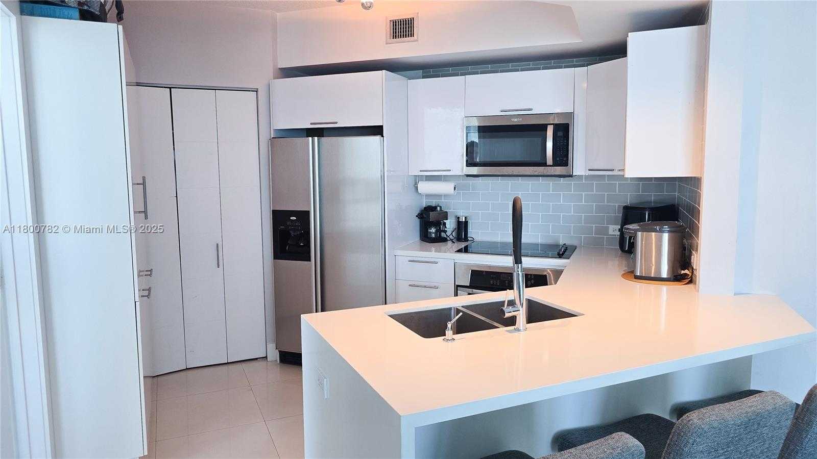 Small Image of 480 NORTH EAST 30TH ST #1405, Miami Number 19