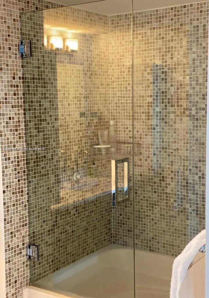 Small Image of 480 NORTH EAST 30TH ST #1405, Miami Number 26
