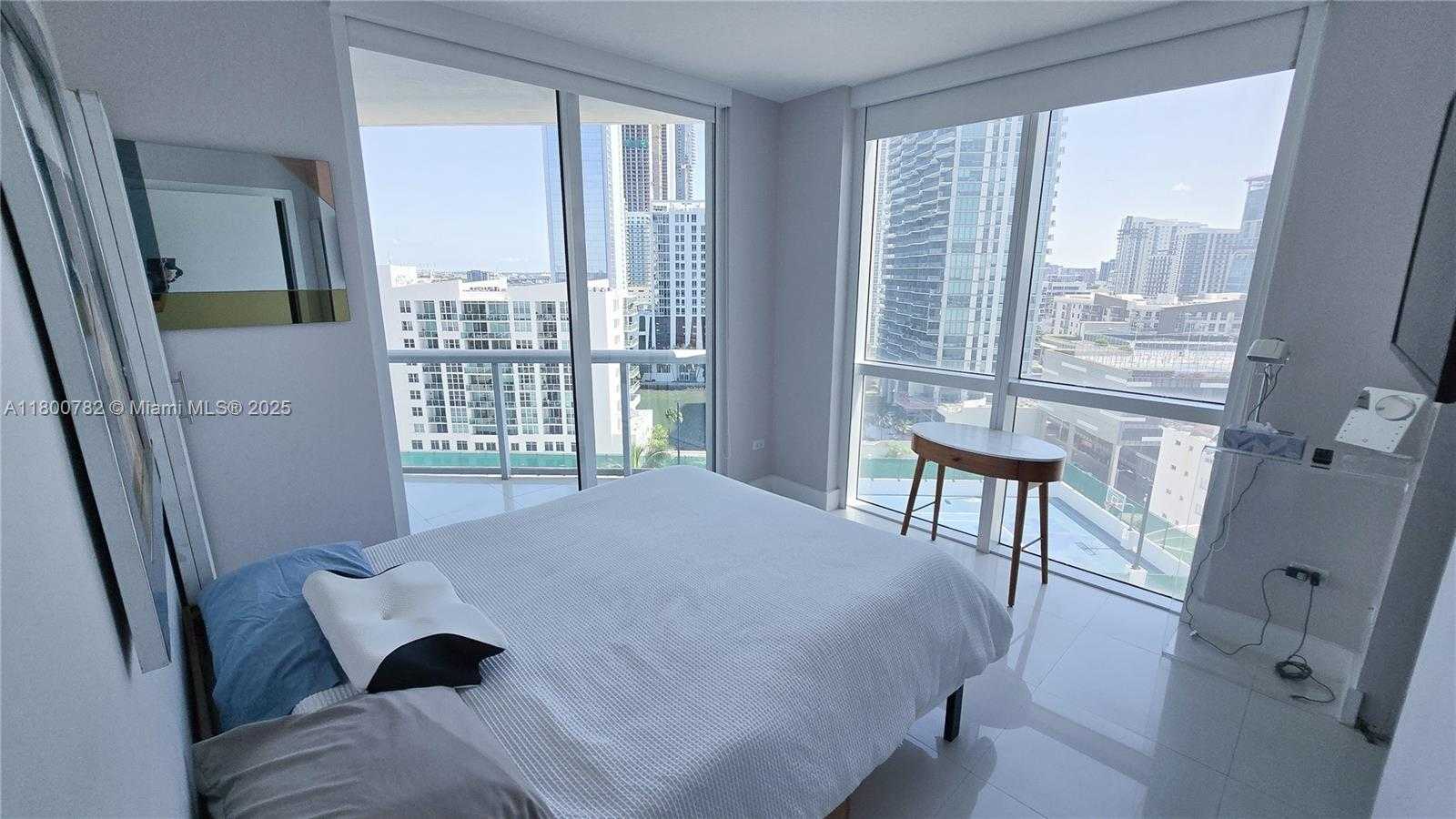 Small Image of 480 NORTH EAST 30TH ST #1405, Miami Number 46