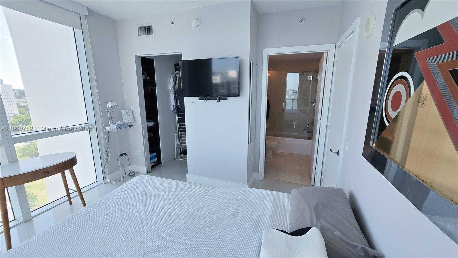 Small Image of 480 NORTH EAST 30TH ST #1405, Miami Number 48
