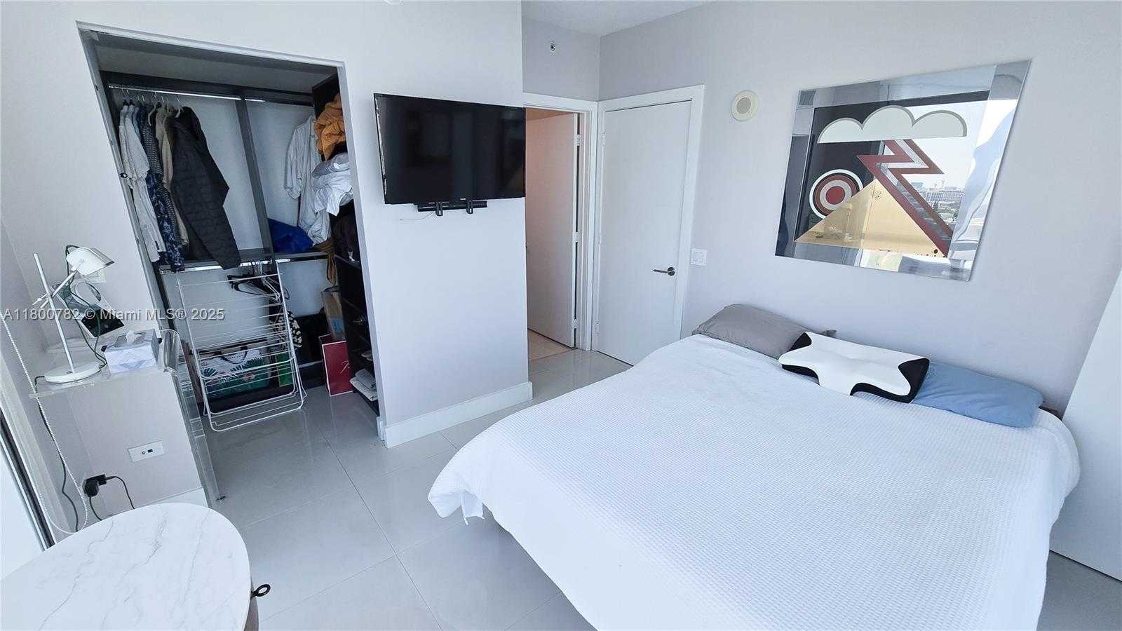 Small Image of 480 NORTH EAST 30TH ST #1405, Miami Number 53