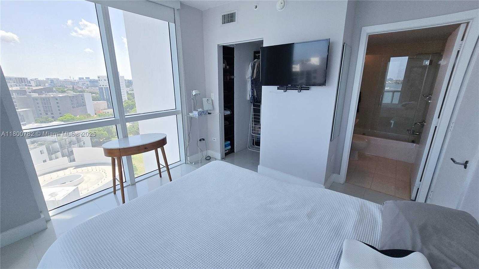 Small Image of 480 NORTH EAST 30TH ST #1405, Miami Number 68