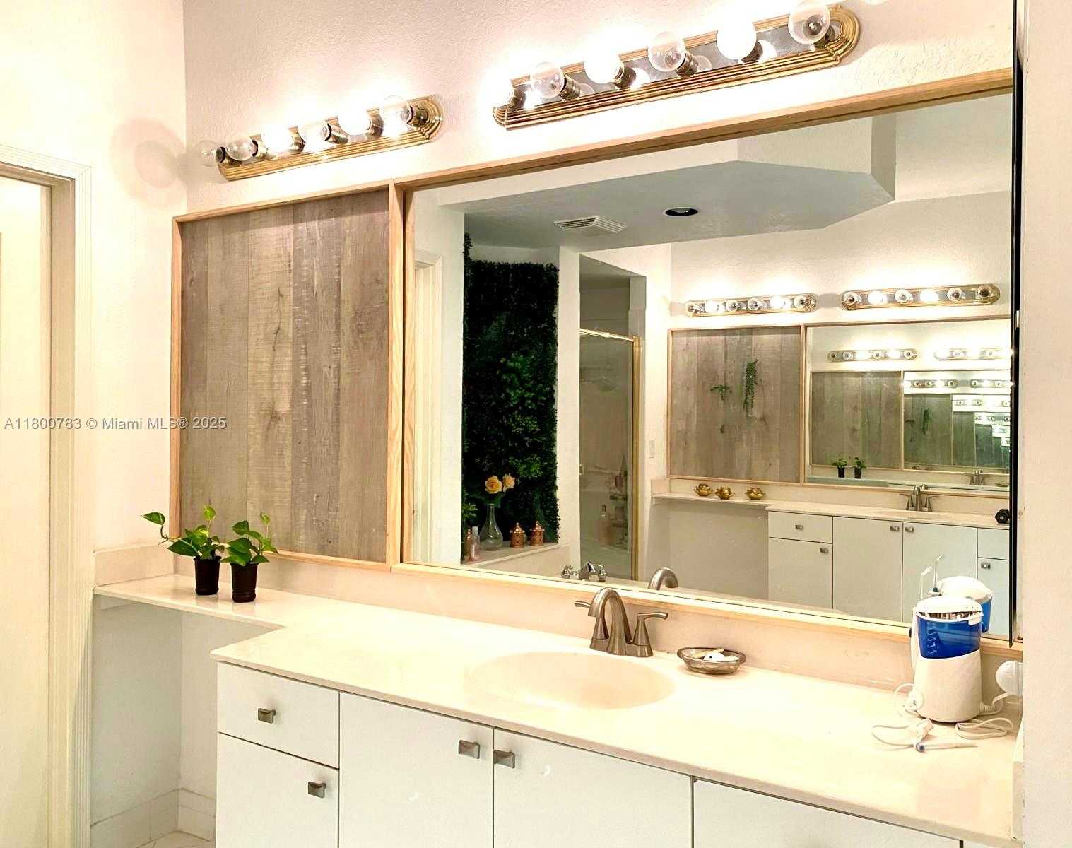 Small Image of 10720 NORTH WEST 66TH ST #402, Doral Number 14