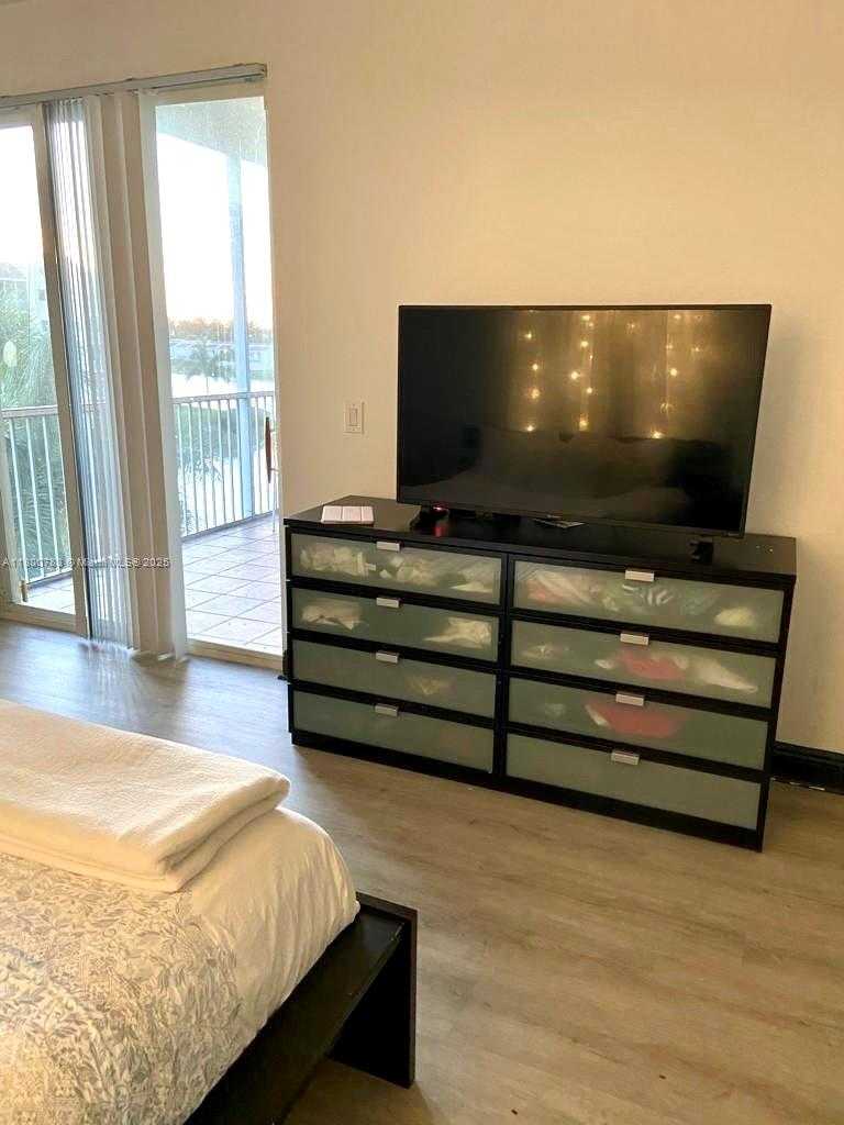 Small Image of 10720 NORTH WEST 66TH ST #402, Doral Number 5