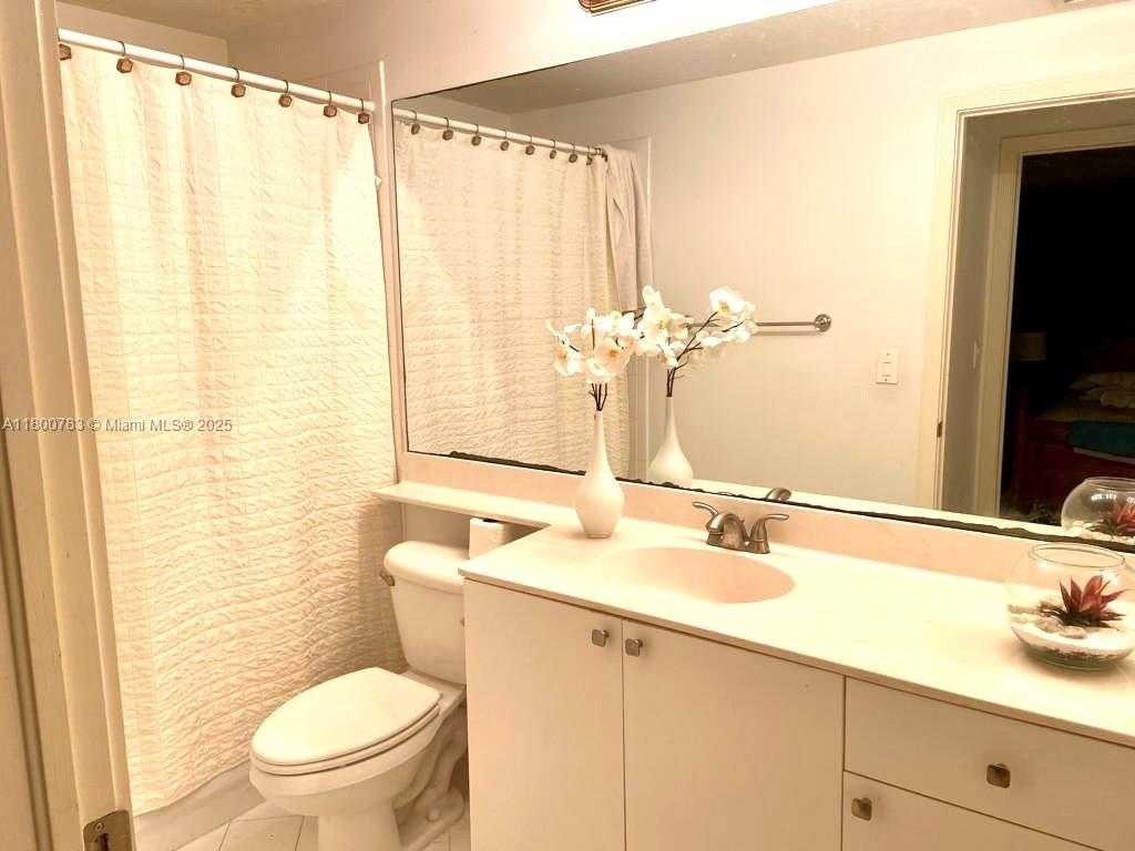 Small Image of 10720 NORTH WEST 66TH ST #402, Doral Number 8