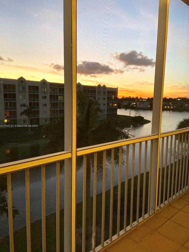 Small Image of 10720 NORTH WEST 66TH ST #402, Doral Number 9
