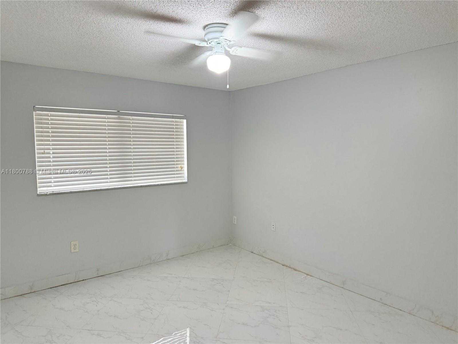 Small Image of 8208 SOUTH WEST 81ST PL #8208, Miami Number 14