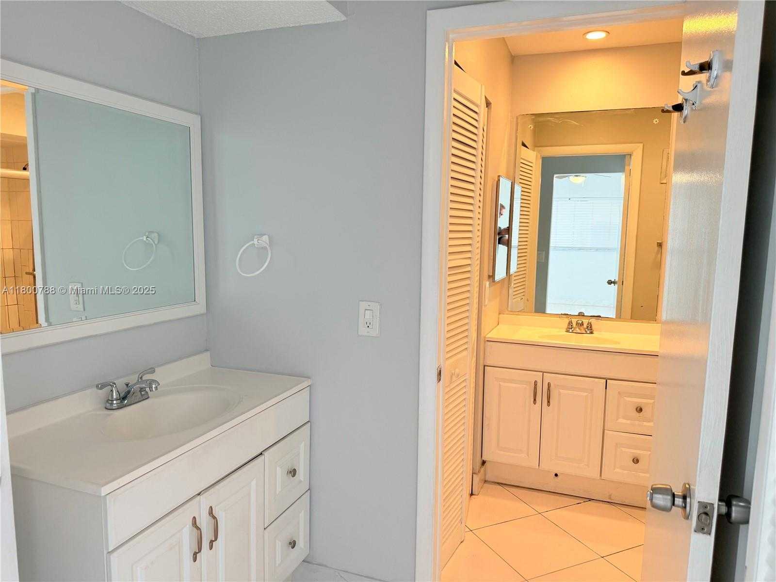 Small Image of 8208 SOUTH WEST 81ST PL #8208, Miami Number 21
