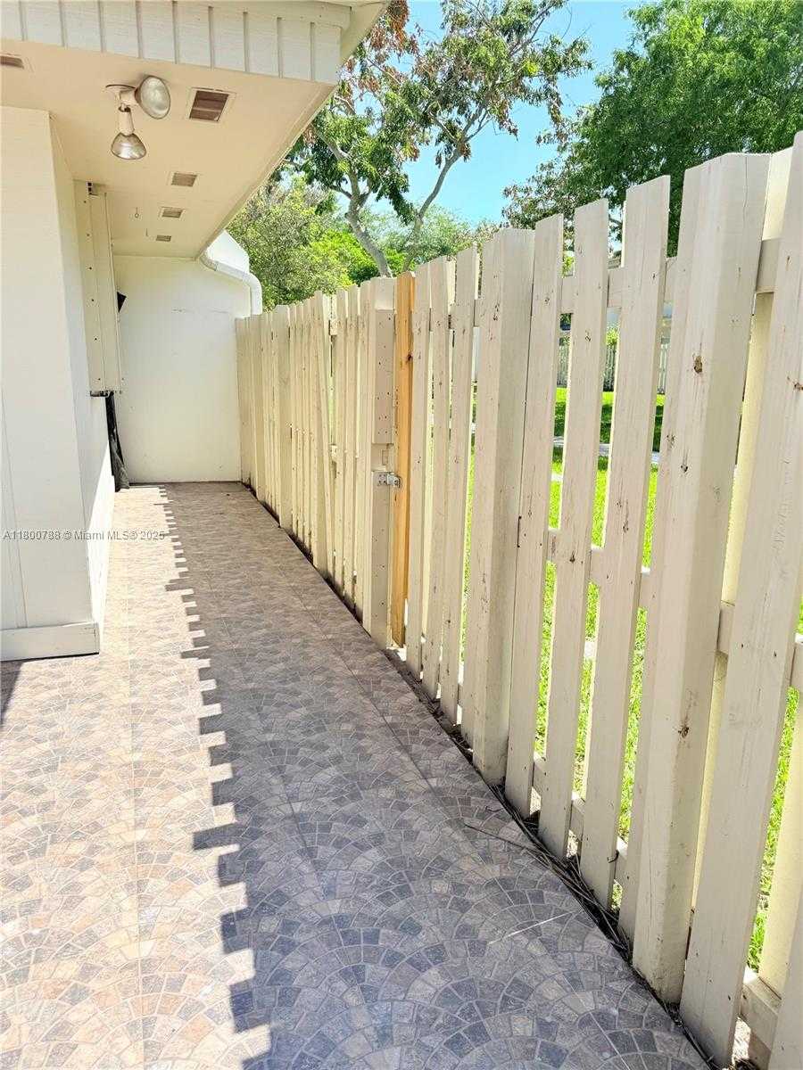 Small Image of 8208 SOUTH WEST 81ST PL #8208, Miami Number 26