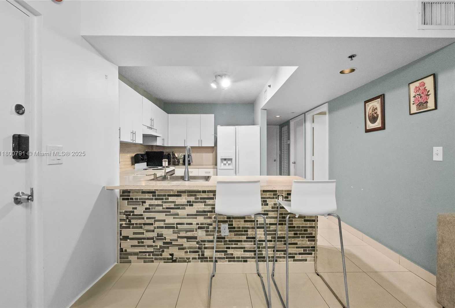 Small Image of 104 SOUTH WEST 9TH ST #305, Miami Number 2