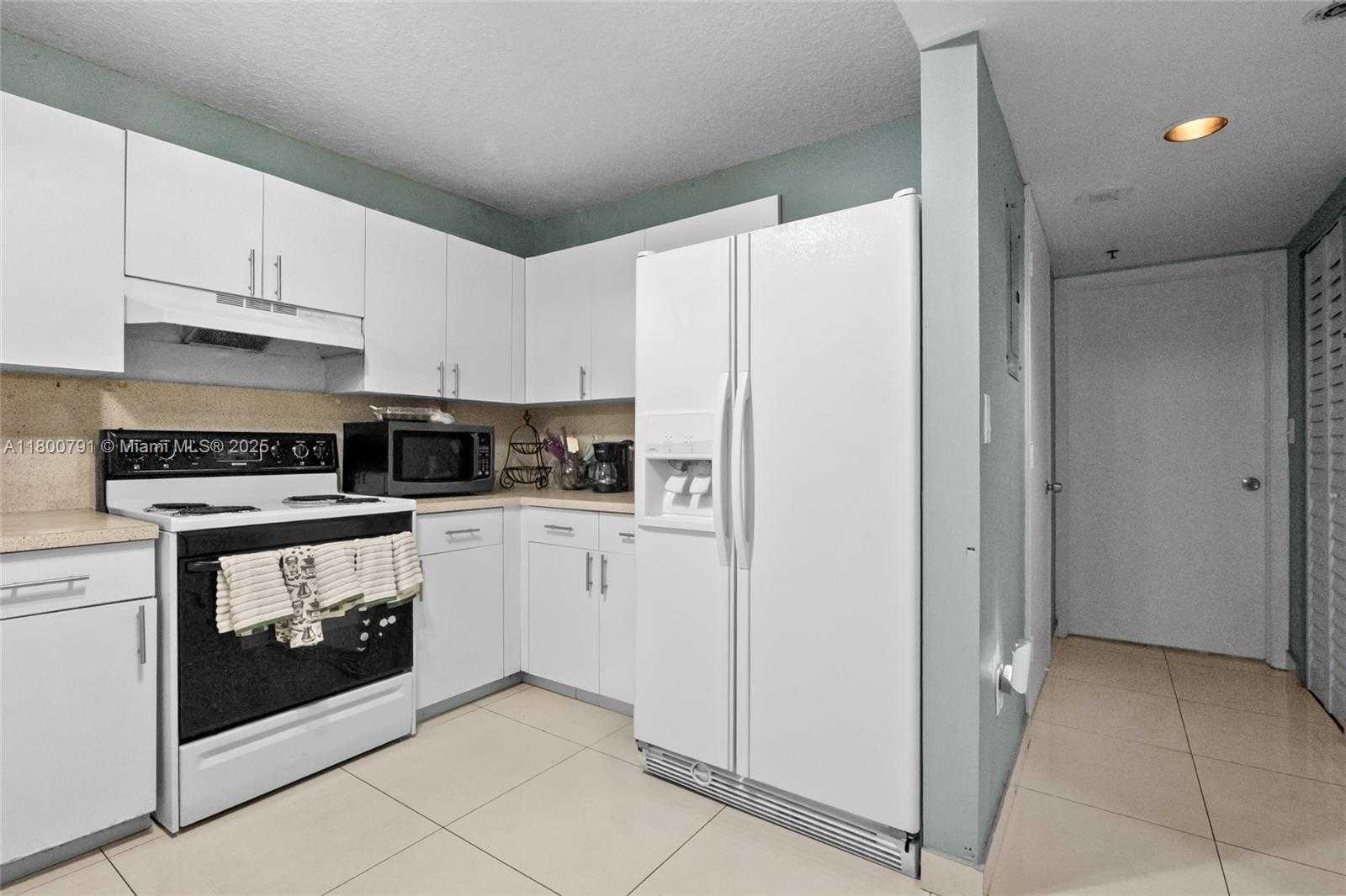 Small Image of 104 SOUTH WEST 9TH ST #305, Miami Number 4