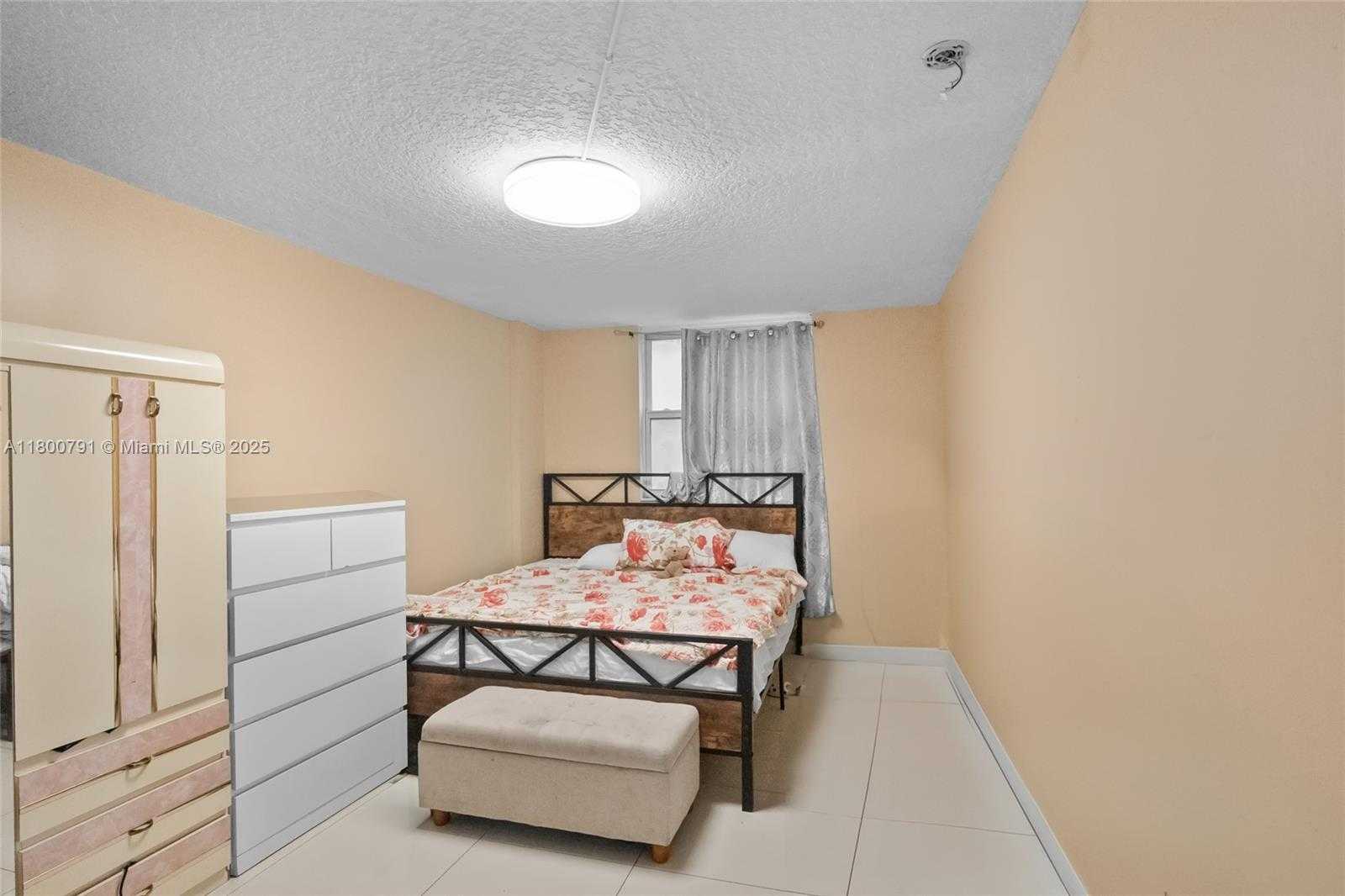 Small Image of 104 SOUTH WEST 9TH ST #305, Miami Number 9