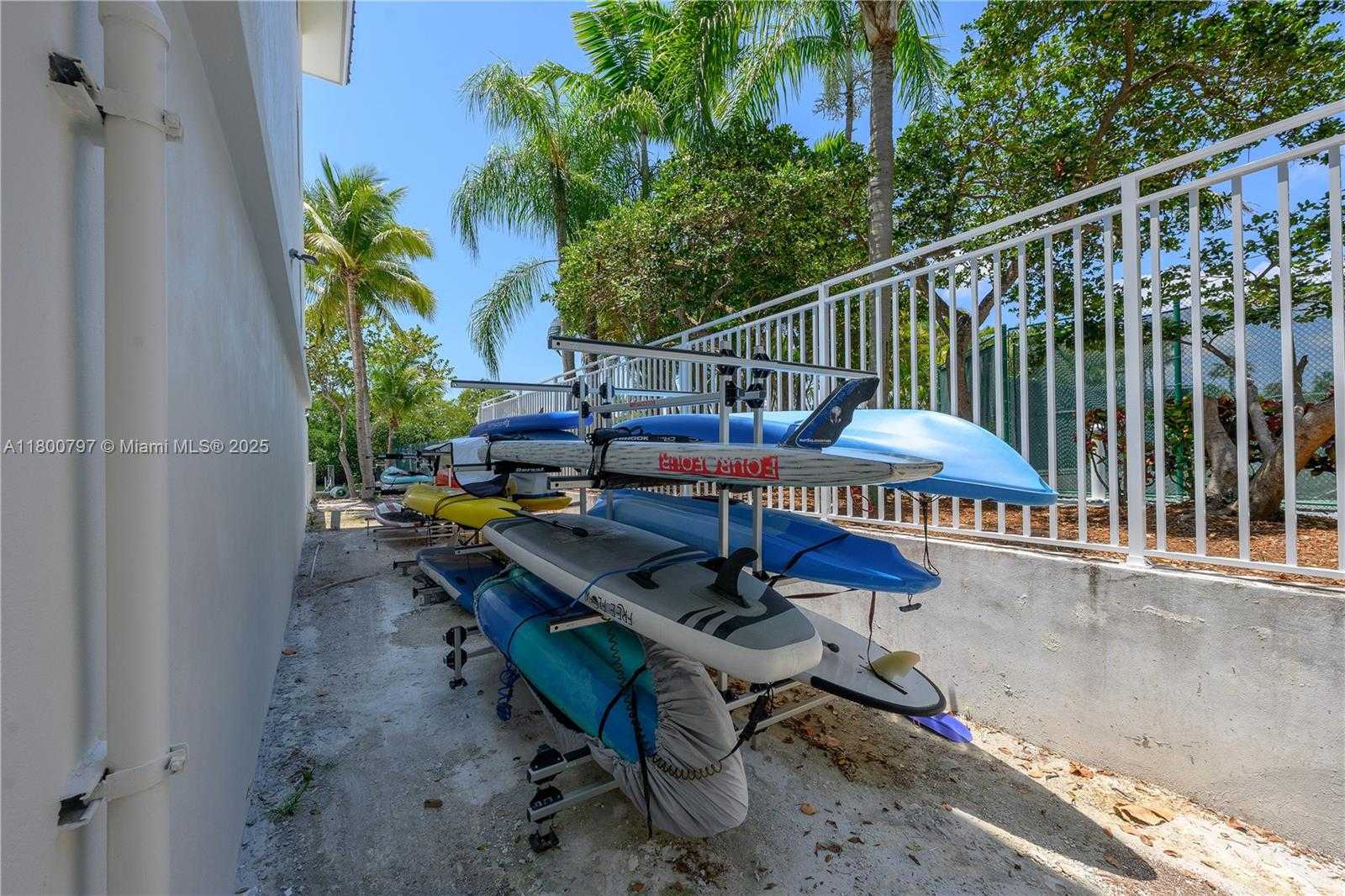 Small Image of 6901 EDGEWATER DR #328, Coral Gables Number 18