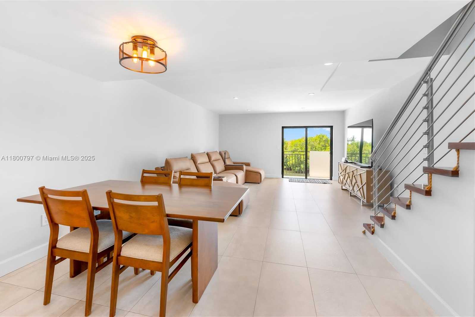 Small Image of 6901 EDGEWATER DR #328, Coral Gables Number 7