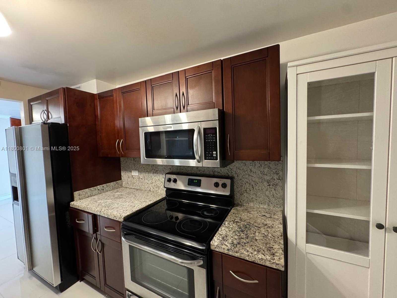 Small Image of 1881 #6A, Miami Beach Number 9