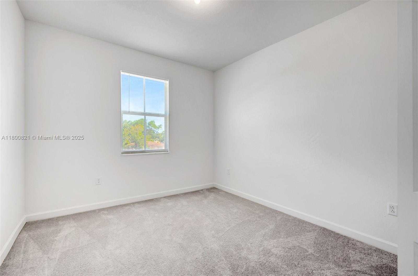 Small Image of 12921 NORTH WEST 24TH AVE, Miami Number 28
